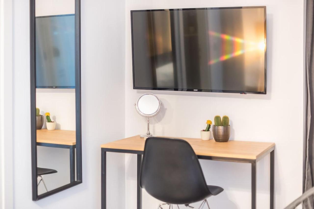 Plaka Designed Apartment Athens Ngoại thất bức ảnh